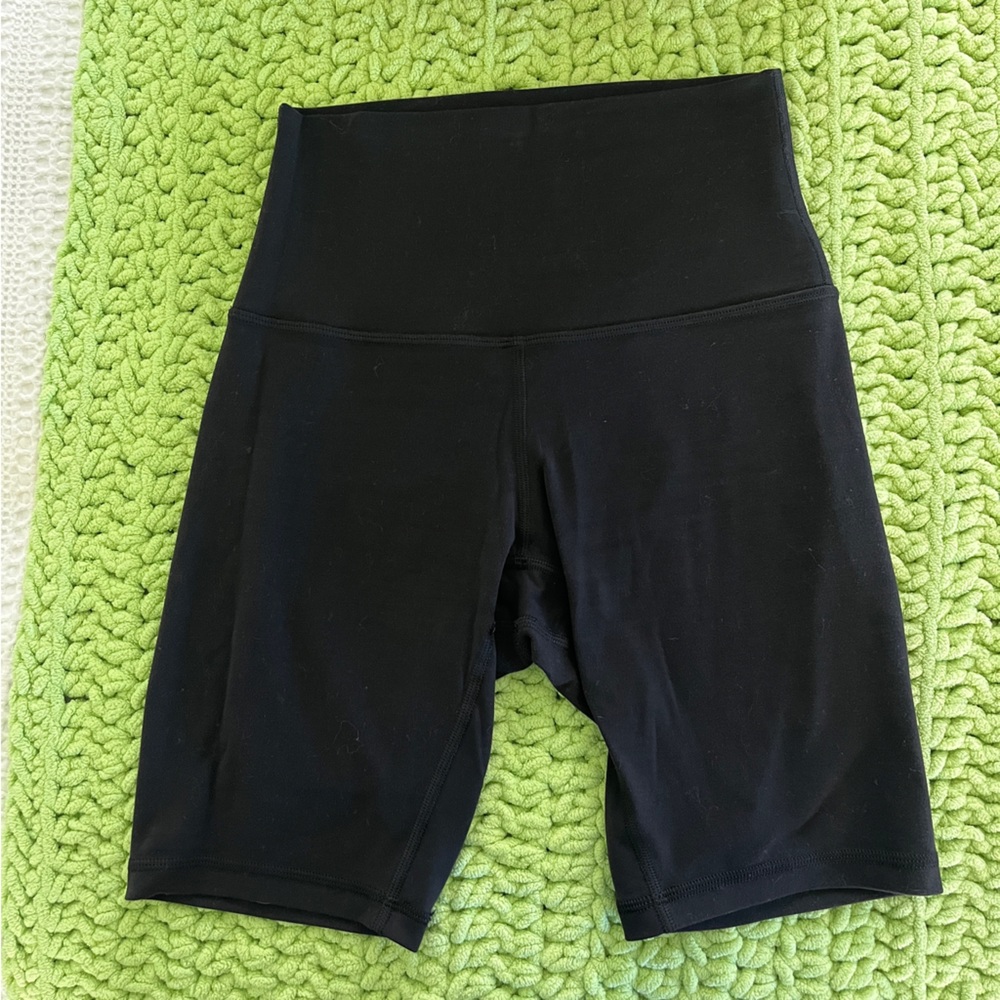 Lululemon Align High Rise Shorts 8’ - Picture 2 of 4